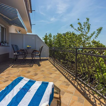 Hundefreundliches Nur 150 Meter Zum Mit Meerblick, Bbq, Wifi דירה